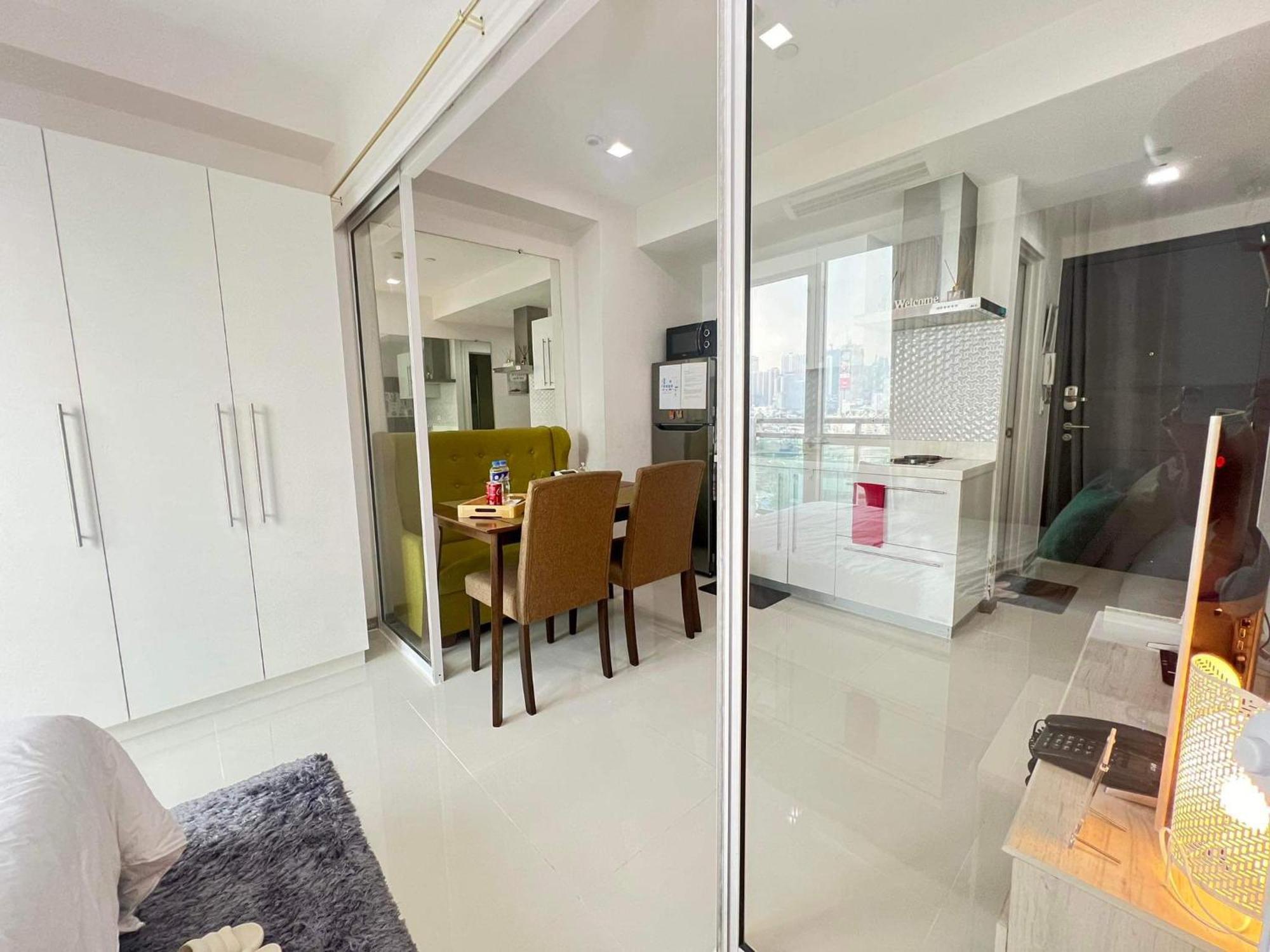 Sakura Apartment Маніла Екстер'єр фото